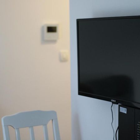 Delta Studio Apartman Подгорица Экстерьер фото
