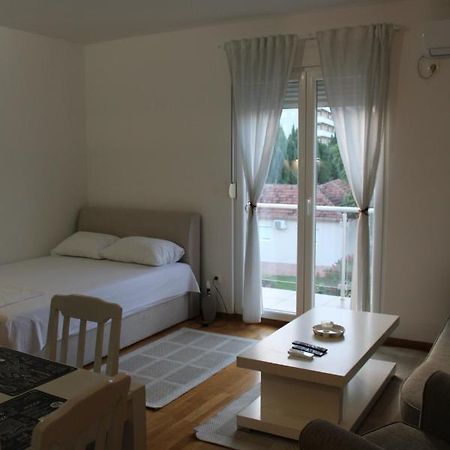 Delta Studio Apartman Подгорица Экстерьер фото