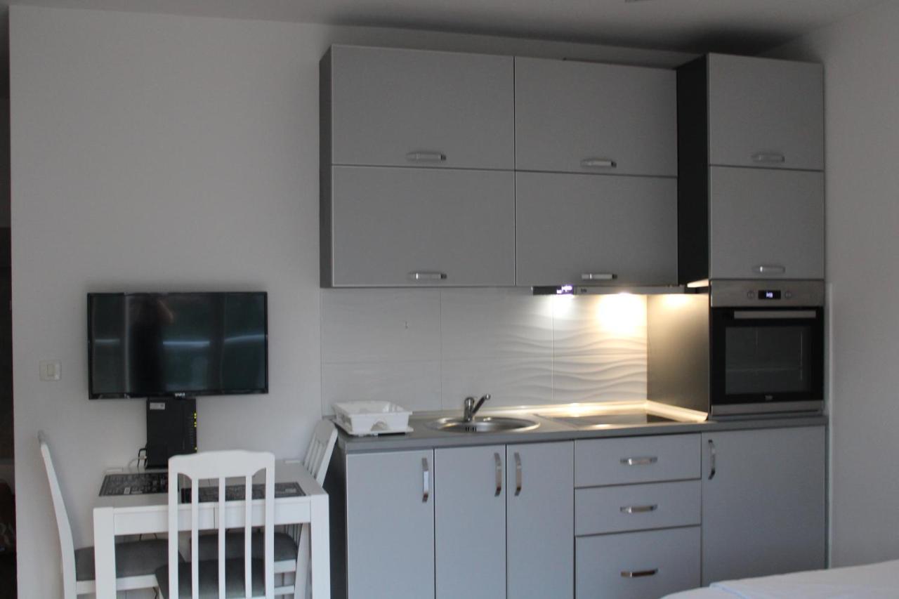 Delta Studio Apartman Подгорица Экстерьер фото